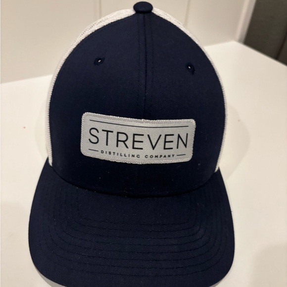 Trucker cap. OS - Picture 1 of 2